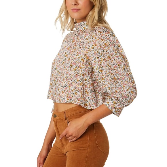 Rolla's Stephanie Coast Floral cropped Blouse - Picture 2 of 5